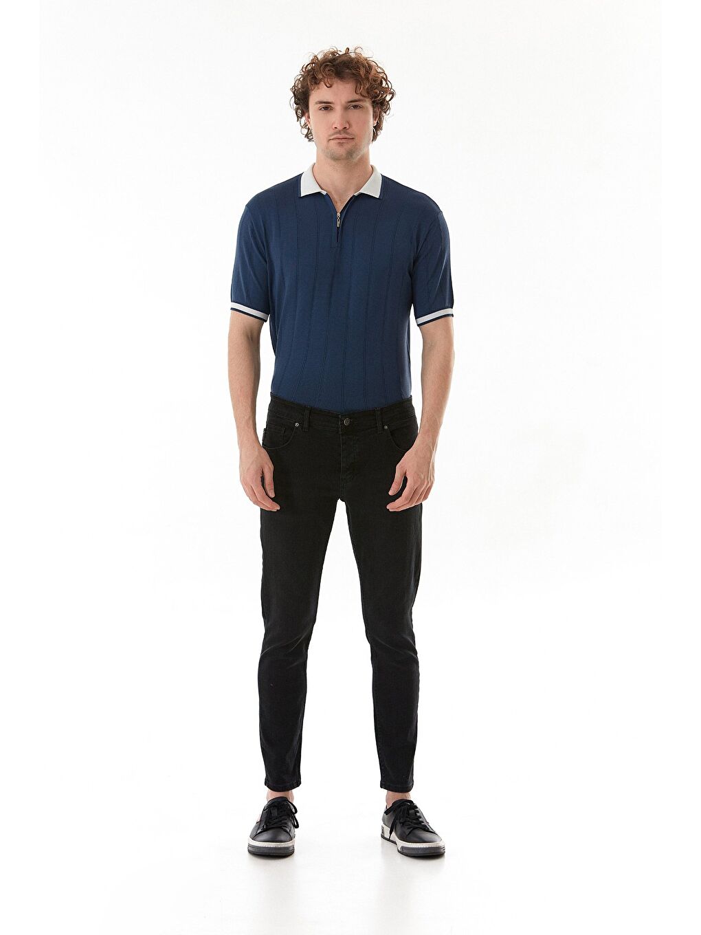 Siyah Fermuarlı Slim Fit Jean Pantolon