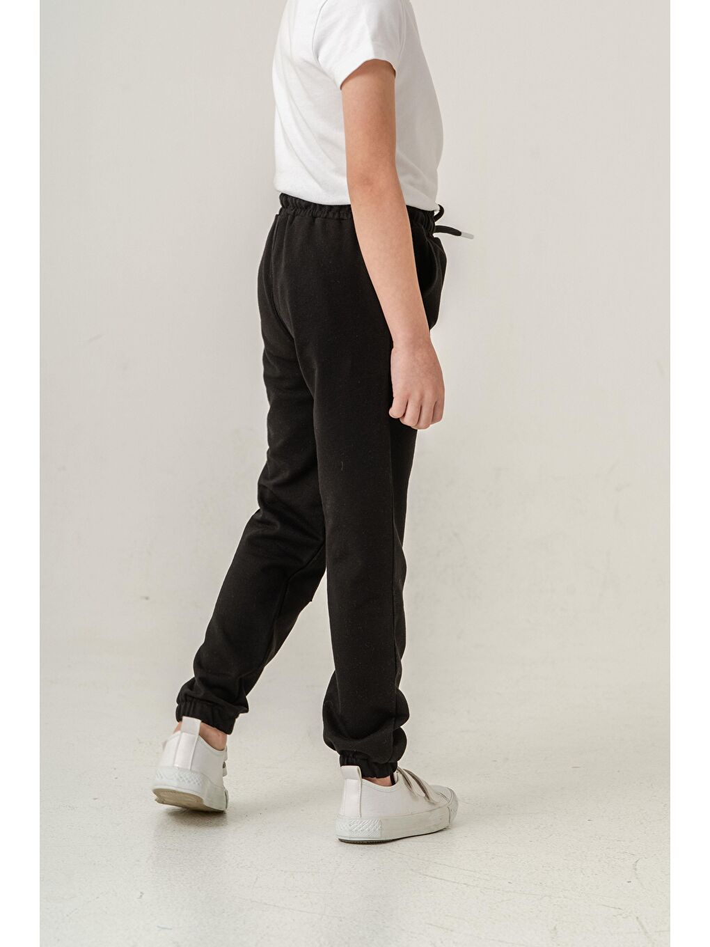 Siyah Kargo Cepli Cep Kapagı International Traveller Baskılı Erkek Çocuk Eşofman Altı-7