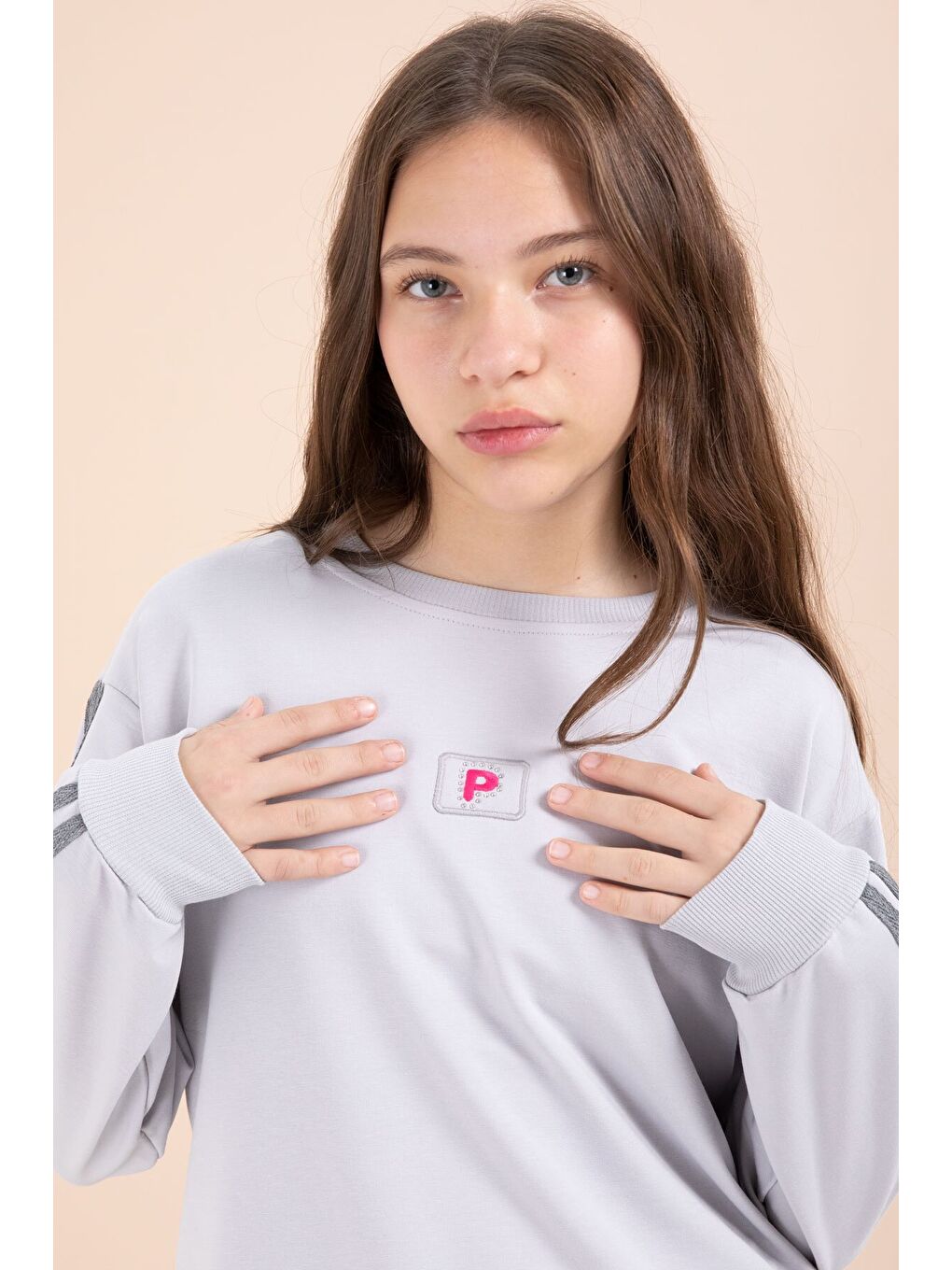 Gri Şerit Detaylı Geniş Paça Nakışlı Kız Oversize Eşofman Takımı 23453-2