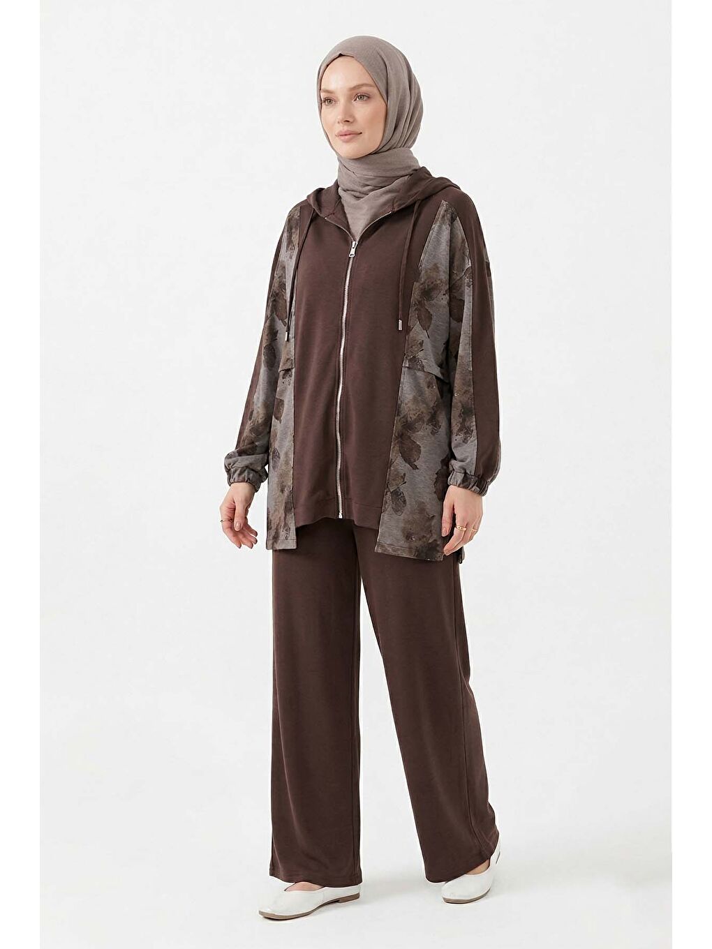 Çiçek ve Fermuar Detay Kap Pantolonlu Takım 70081-2 Kahverengi