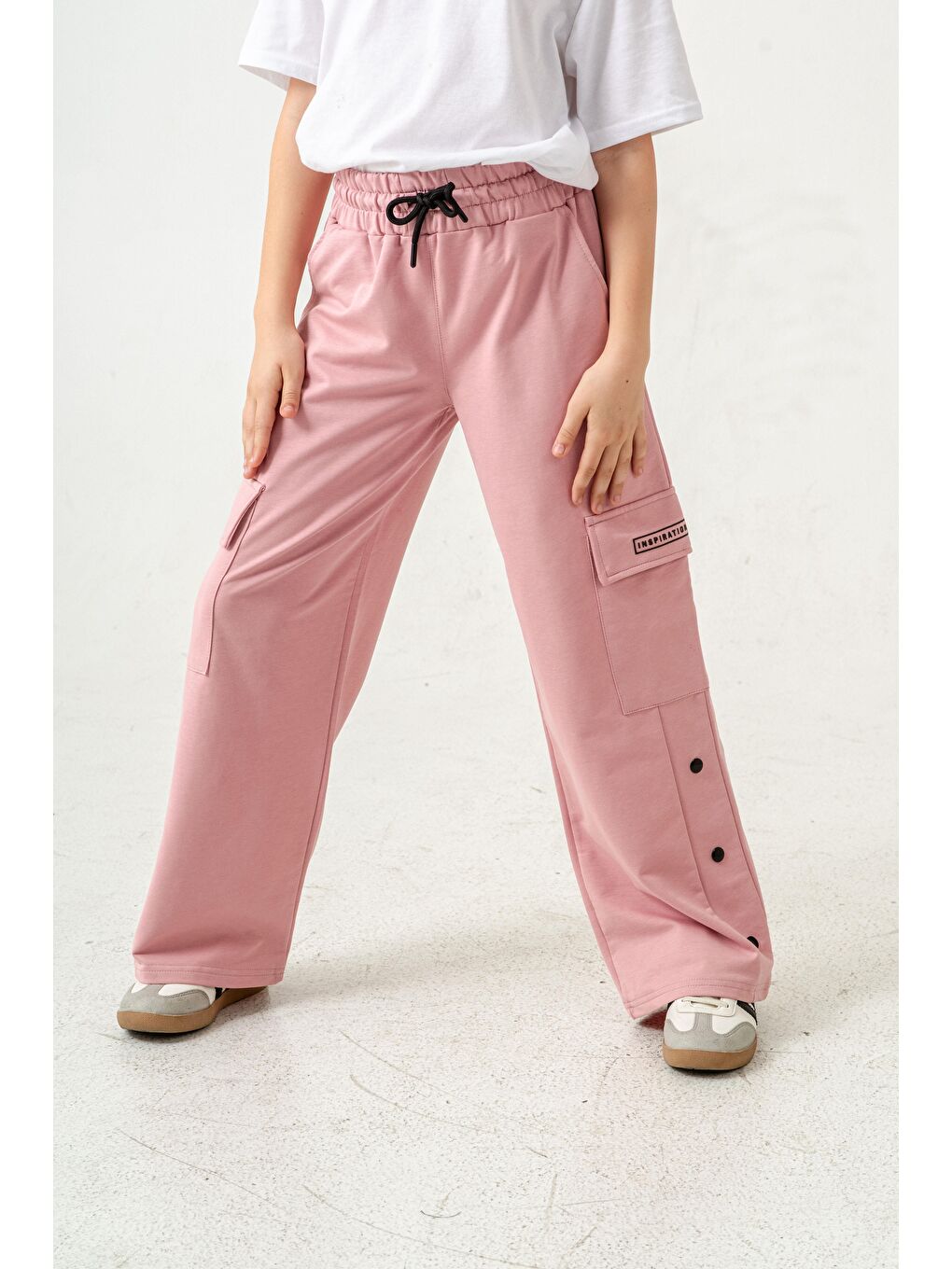 Pembe Kargo Cepli Paçalar Rivetli Cep Kapagı Inspiration Baskılı Kız Çocuk Eşofman Altı-6