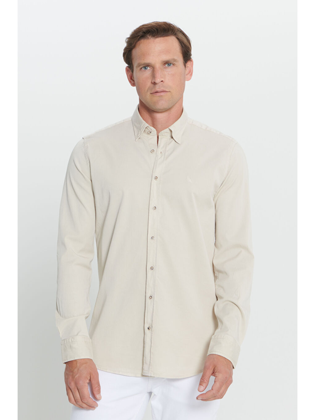 Erkek Bej Slim Fit Dar Kesim Gizli Düğme Yaka Pamuklu Gömlek-2