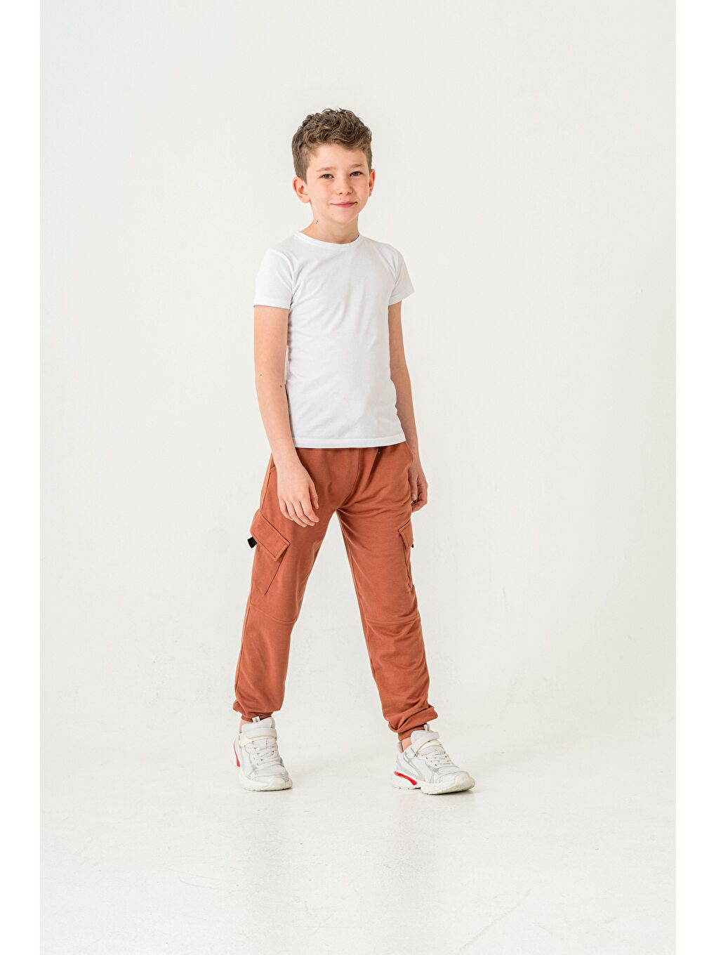 Kahverengi Çift Kargo Cepli Cep Kapagı Balıksırtlı Erkek Çocuk Eşofman Altı-1