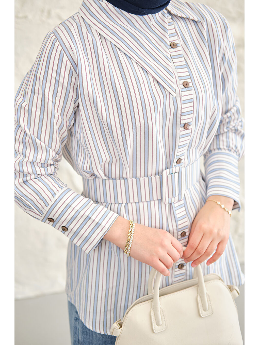 Kadın Yan Yaka Detay Bel Kemerli Gömlek Mavi-4