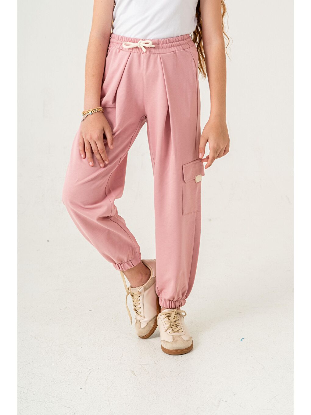 Pembe Kargo Cepli Paça Lastikli Cep Kapagı Balıksırtlı Kız Çocuk Eşofman Altı-4