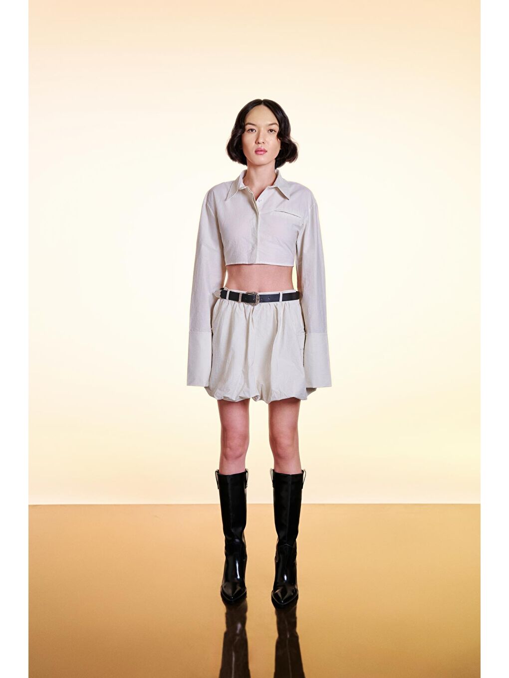 Bej Kemer Aksesuarlı Cepli Mini Balon Etek Taş