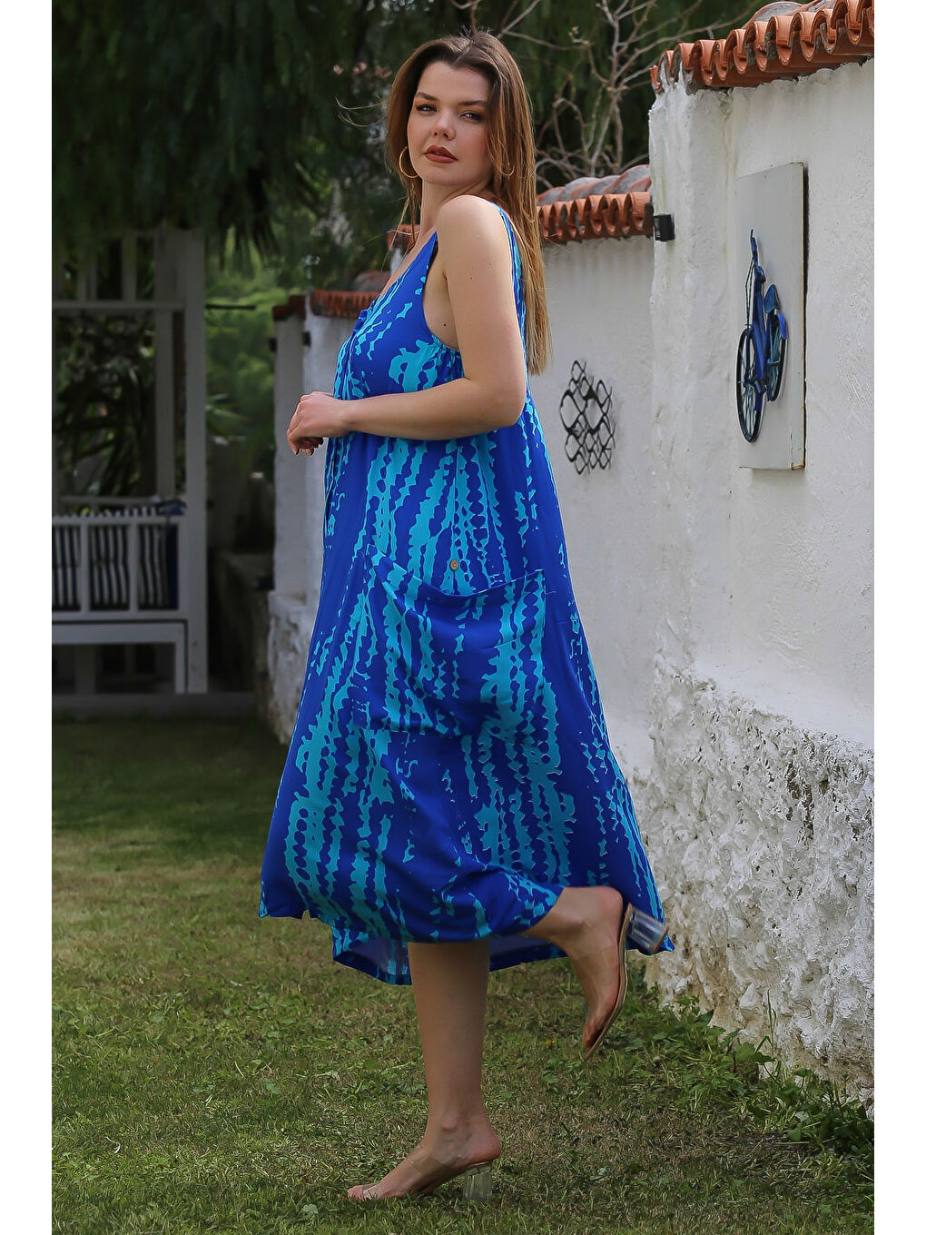 Turkuaz Askılı Düğmeli Cepli Allover Baskılı Casual Viskon Dokuma Elbise 115 60-4