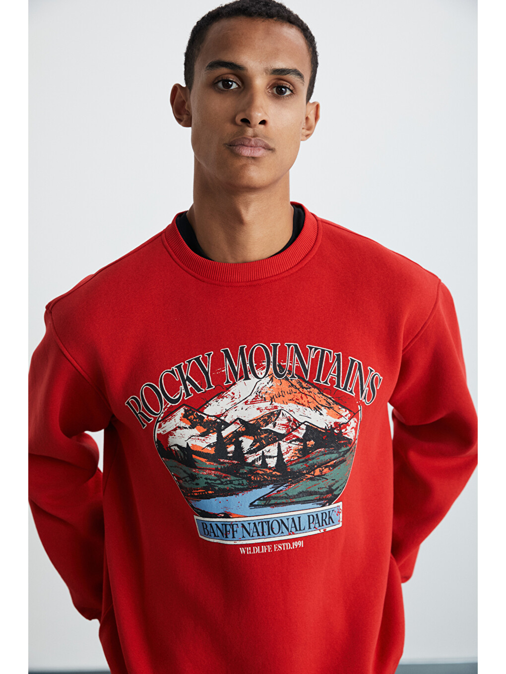 Yanke Erkek İçi Polarlı Önü Baskılı Yuvarlak Yaka Parmak Geçme Detaylı Kırmızı Sweatshirt-4