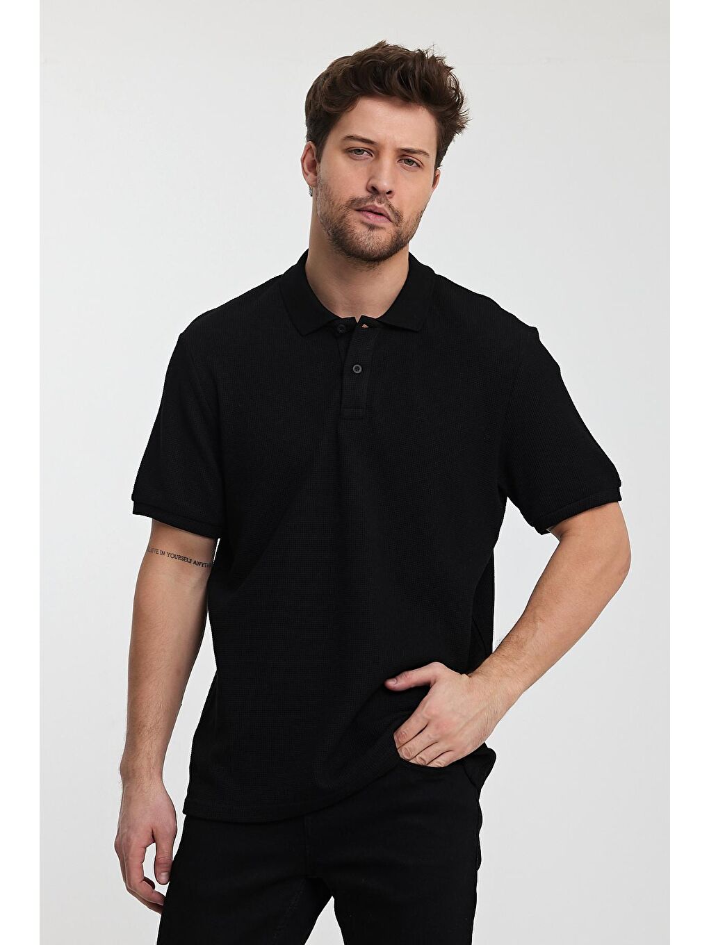 Siyah Polo Yaka Erkek Tişört