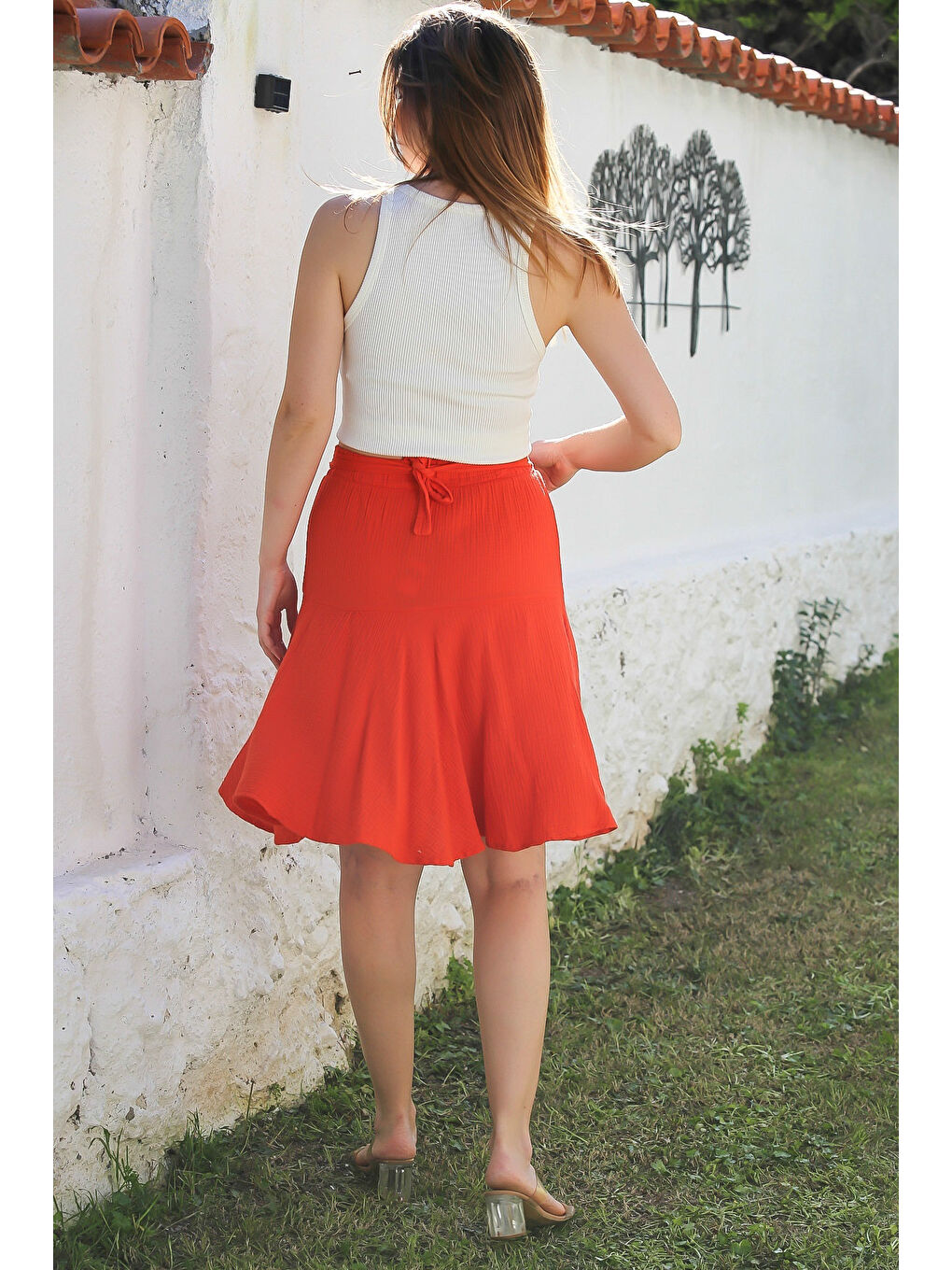Kırmızı Narçiçeği Yıkamalı Kloş Kesim Kuşaklı Casual Müslin Dokuma Şort Etek 60 55-7