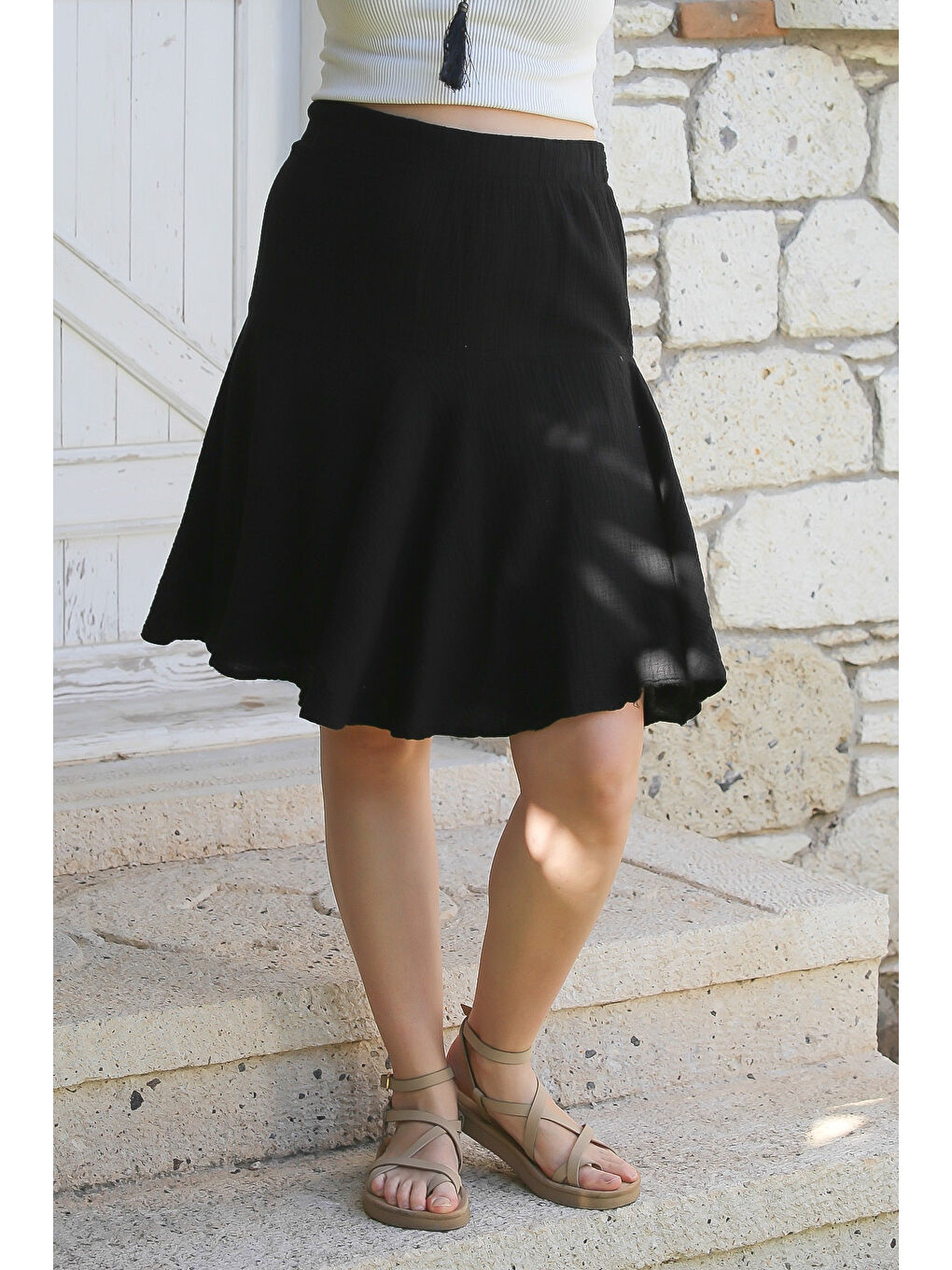 Chiccy Siyah Yıkamalı Kloş Kesim Kuşaklı Casual Müslin Dokuma Şort Etek 60 55 - 1