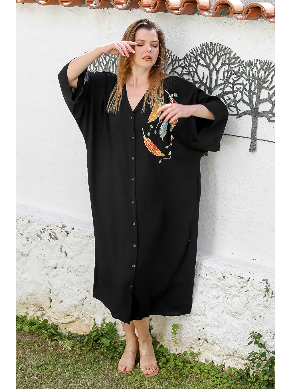 Siyah V Yaka Yarasa Kol Düğmeli Gizli Cepli Nakışlı Casual Viskon Dokuma Elbise 140 90-1