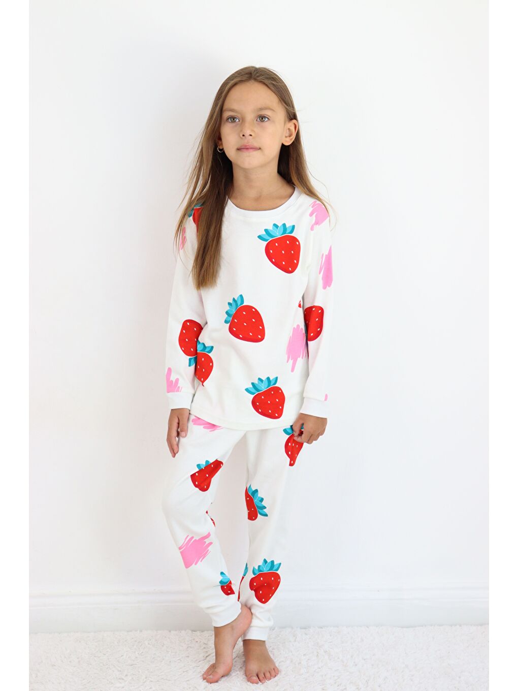Beyaz Kız Çocuk Orta Kalınlıkta Basic Baskılı Pijama Takımı-1
