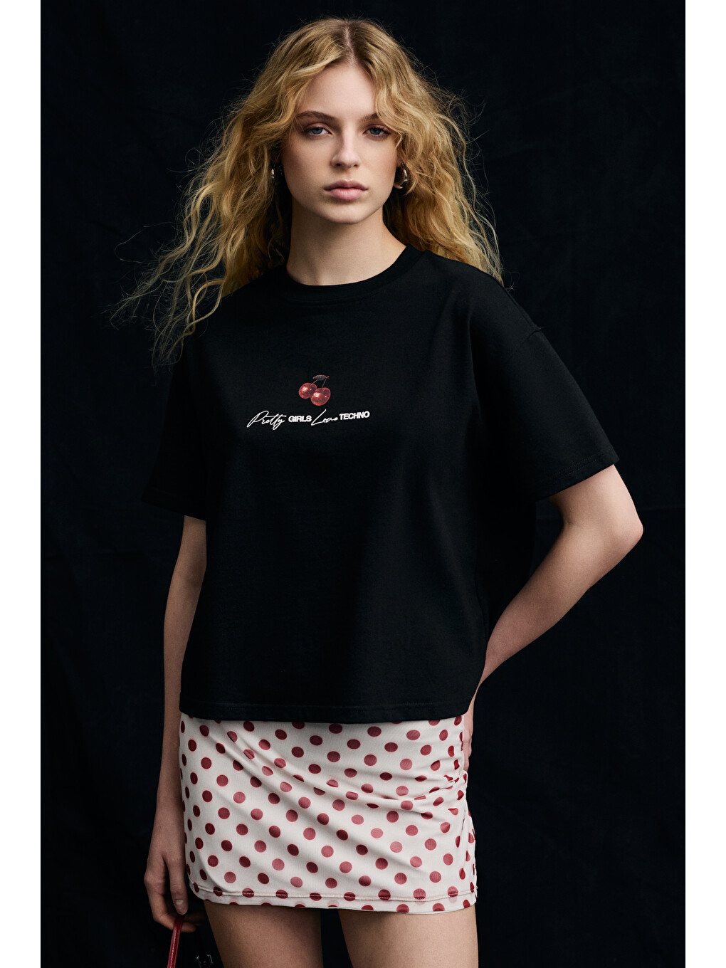 Tılorıa Kadın Organik Pamuklu Baskılı Bisiklet Yaka Regular Fit Siyah T-shirt