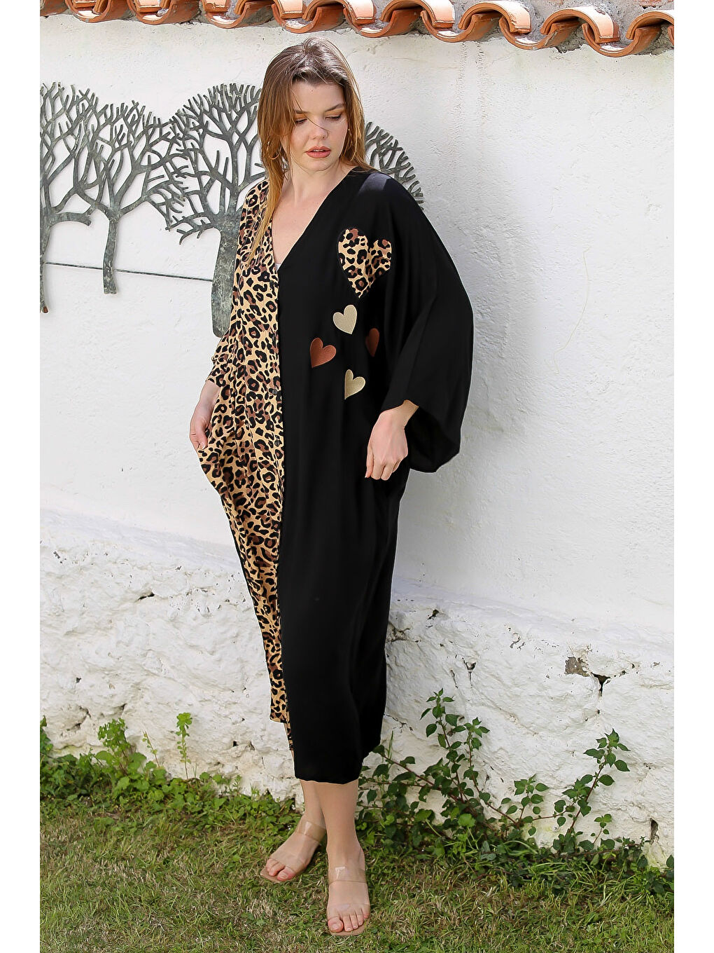 Siyah V Yaka Yarasa Kol Düğmeli Gizli Cepli Nakışlı Casual Viskon Dokuma Elbise 140 95-3