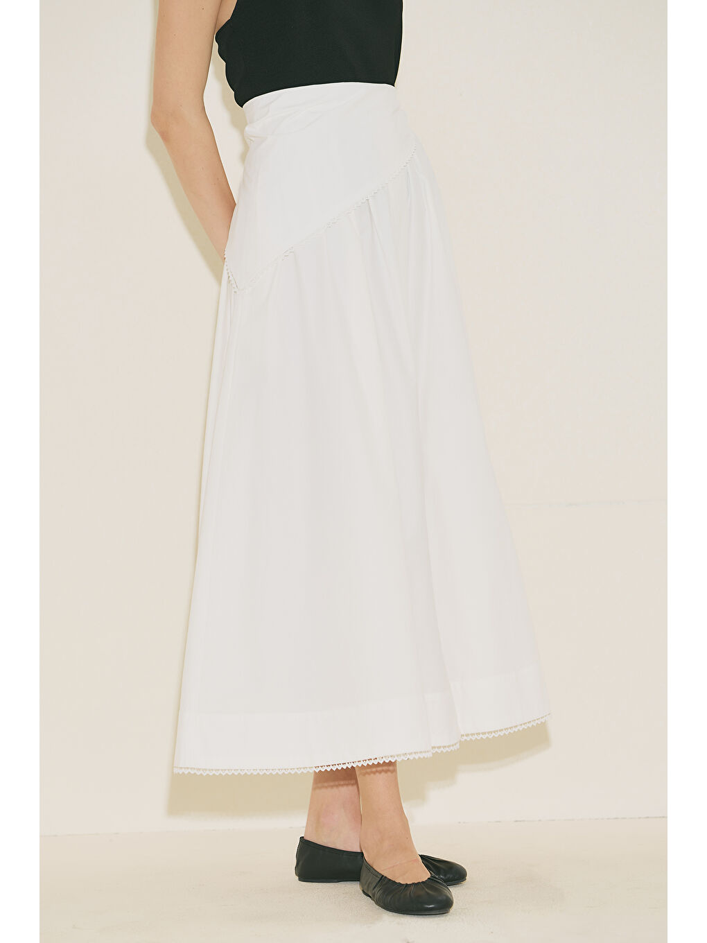 Önü Düğmeli Poplin Etek Ekru-2