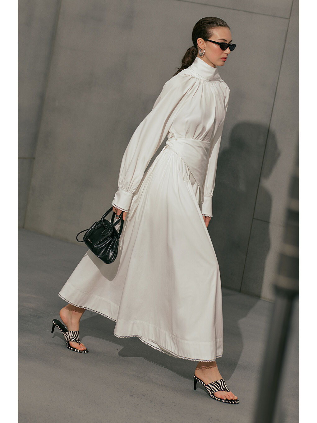 Önü Düğmeli Poplin Etek Ekru-4