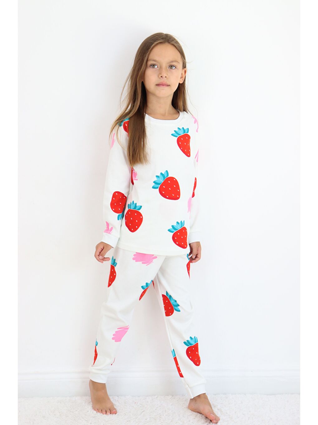Beyaz Kız Çocuk Orta Kalınlıkta Basic Baskılı Pijama Takımı-4