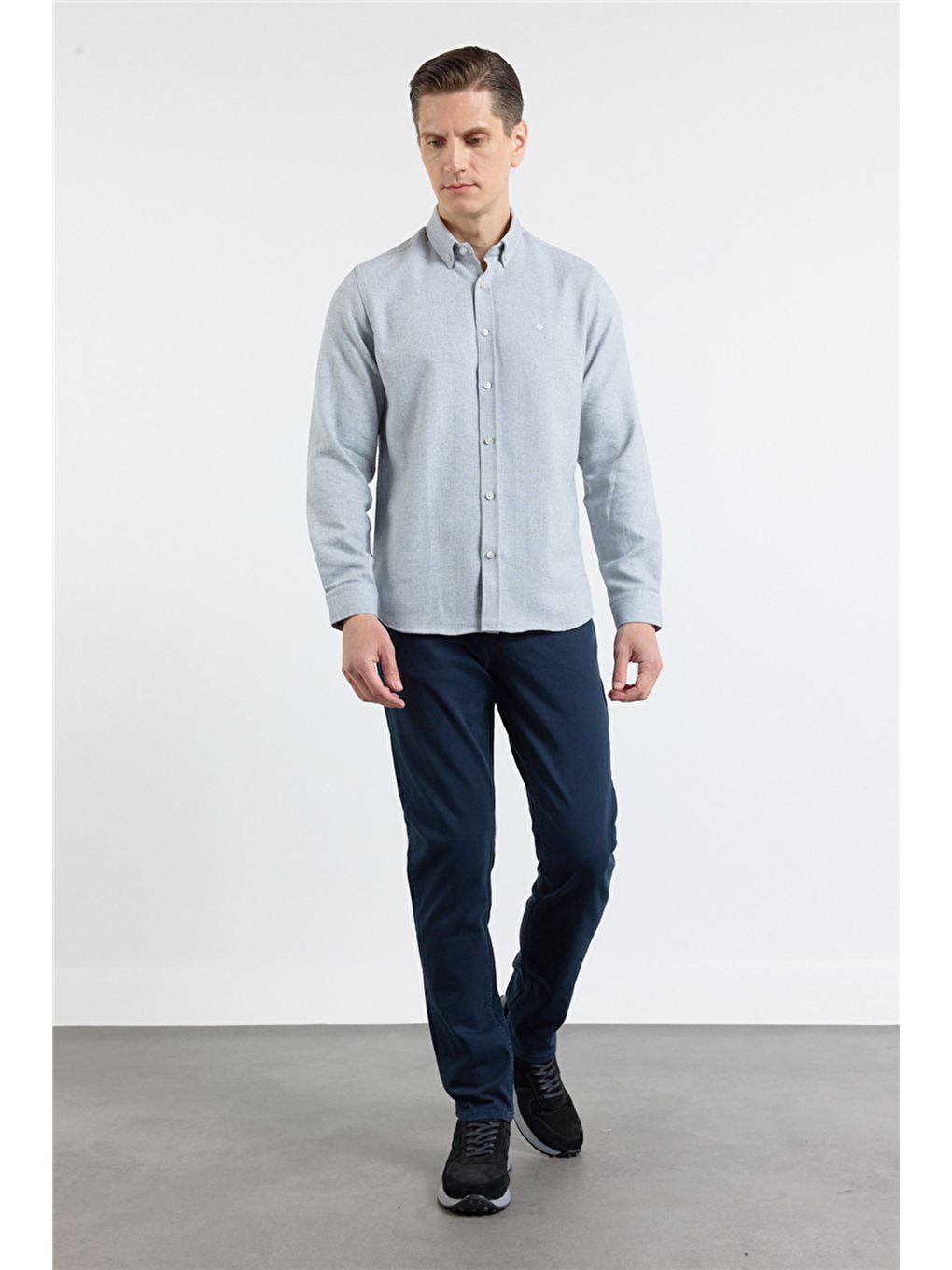 Mavi - Beyaz Düğmeli Yaka Uzun Kol Cepsiz Slim Fit Pamuklu Gömlek 1004260164-1