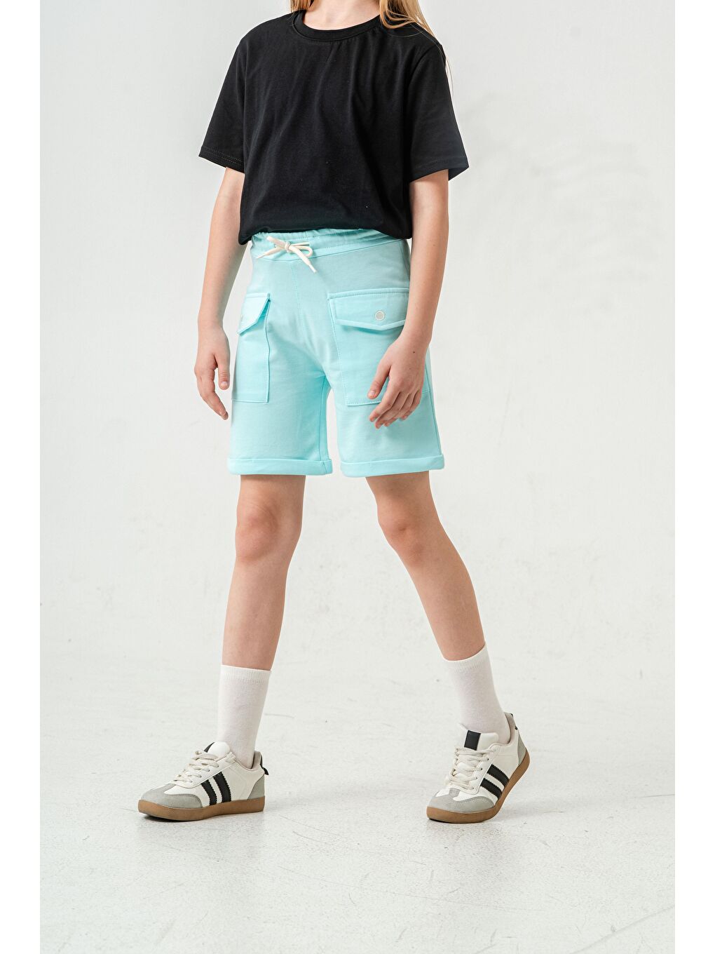 Mavi Kargo Cepli Cep Kapağı Nakışlı Kız Çocuk Şort-6