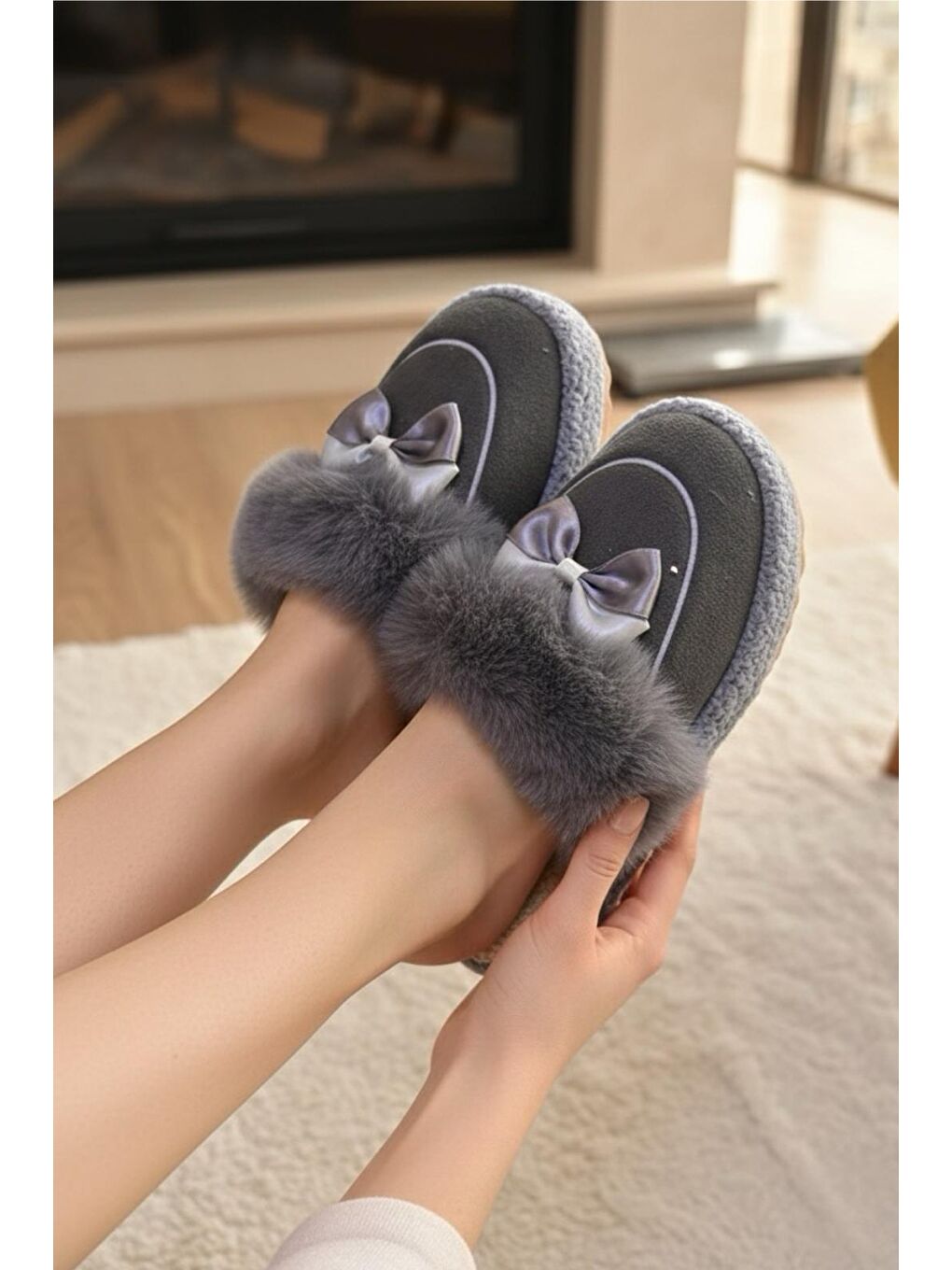 Gri Romy Kurdela Kadın Ev Terliği Pelüş Ev Terliği Ses Yapmaz Taban Sıcak Kürklü Terlik