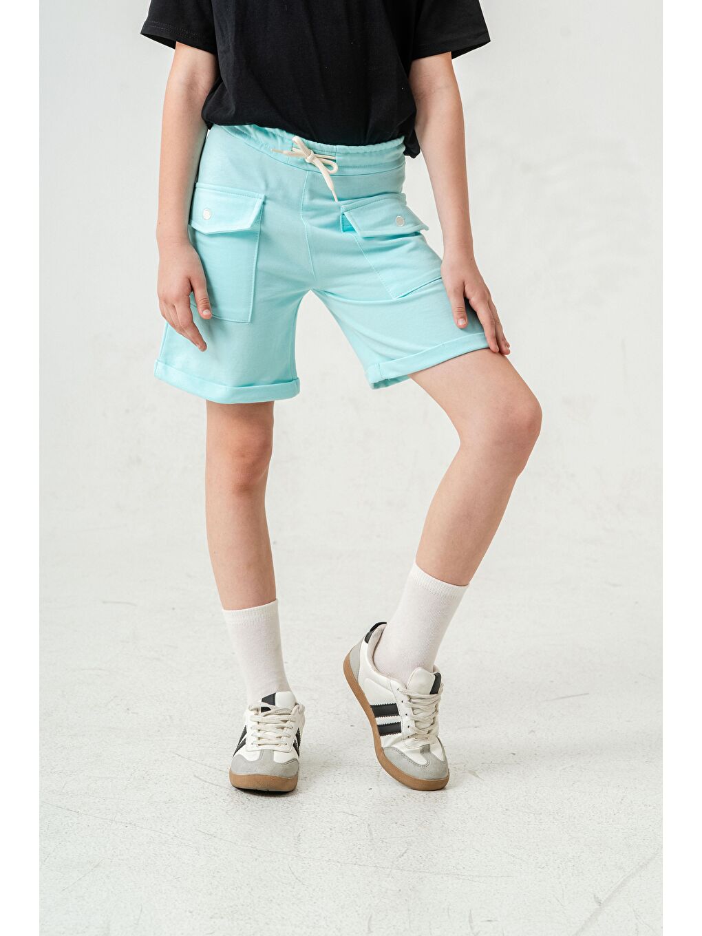 Mavi Kargo Cepli Cep Kapağı Nakışlı Kız Çocuk Şort-7