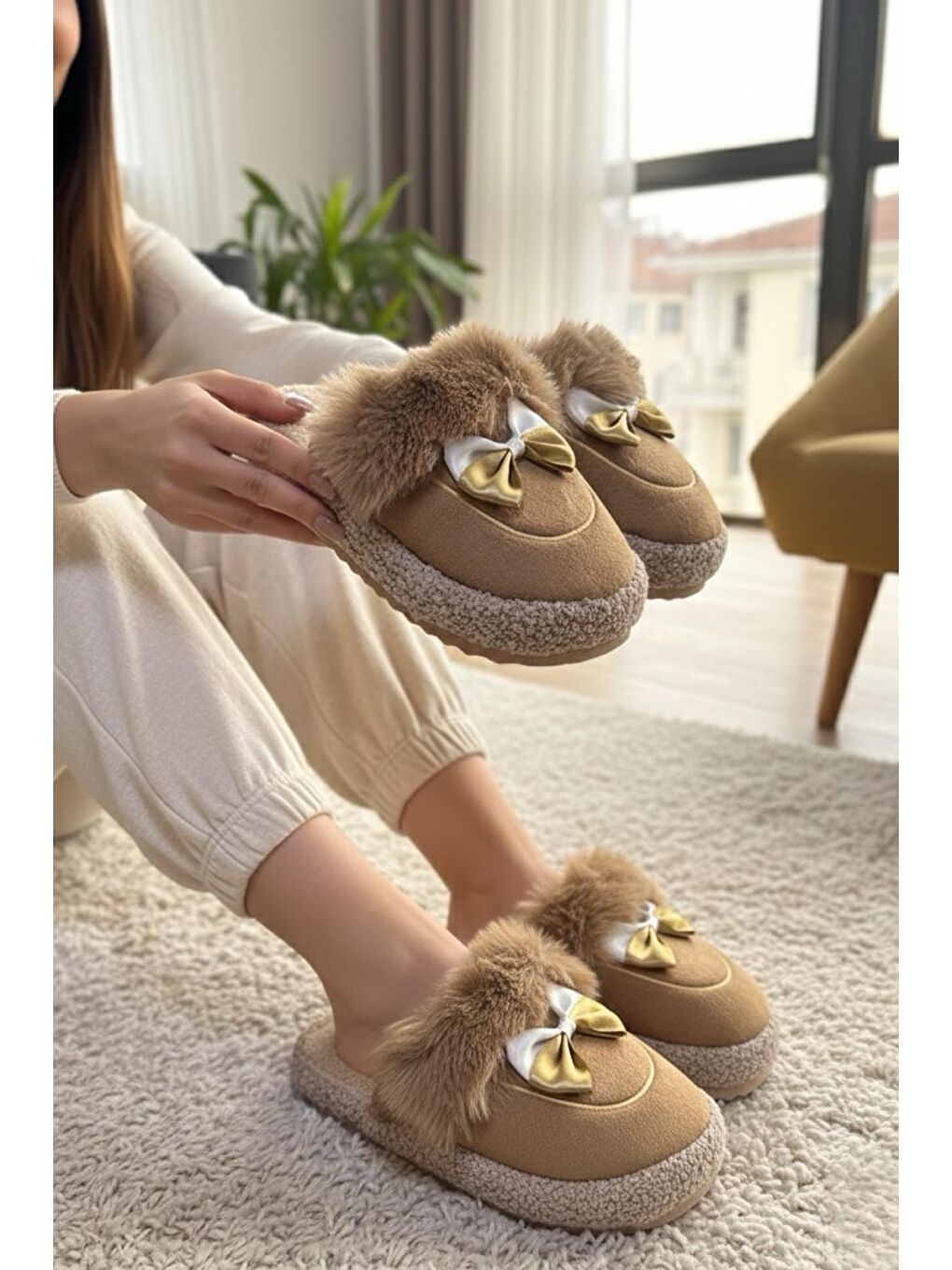 Kahverengi Romy Kurdela Kadın Ev Terliği Pelüş Ev Terliği Ses Yapmaz Taban Sıcak Kürklü Terlik
