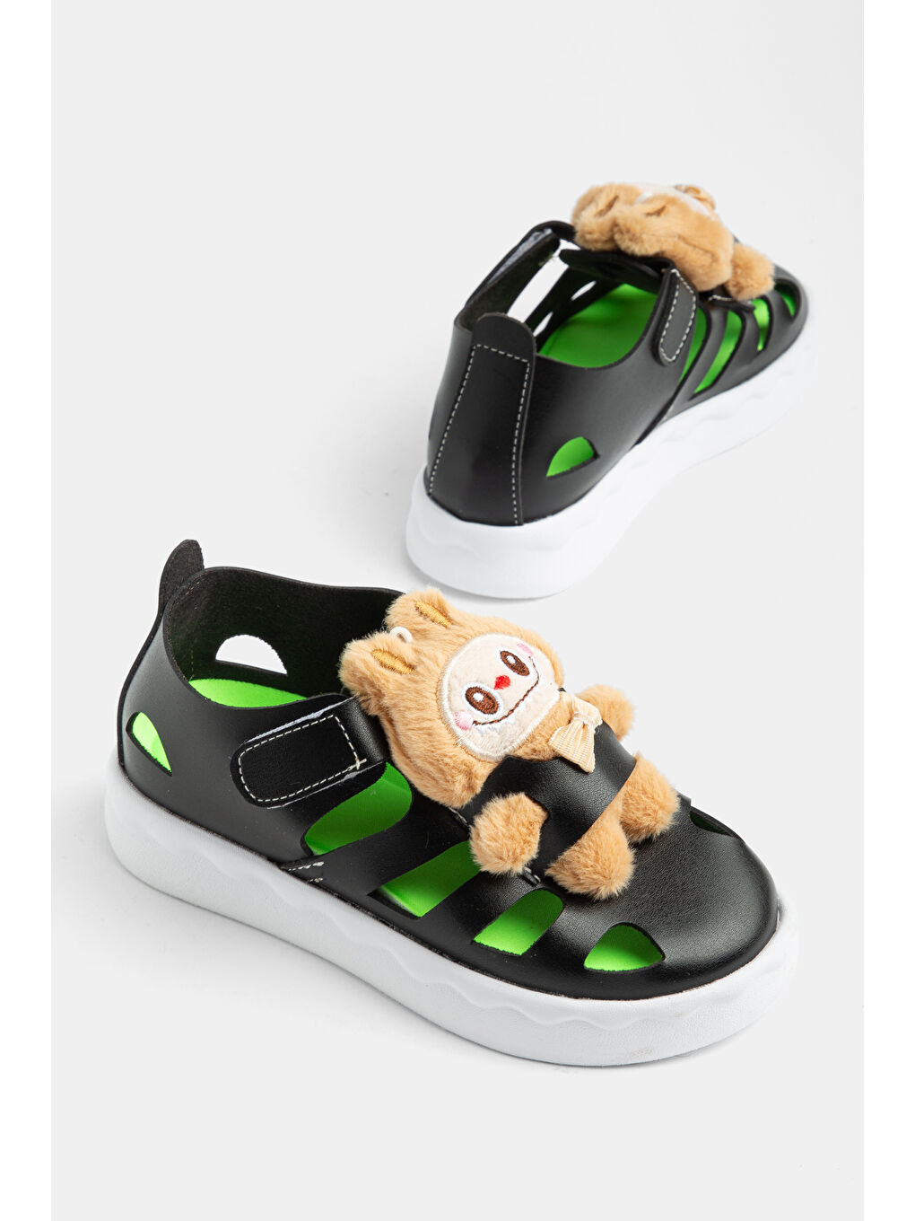 Çocuk Unisex Siyah Hafif Taban Ayıcık Detaylı Cırtlı Sandalet-2