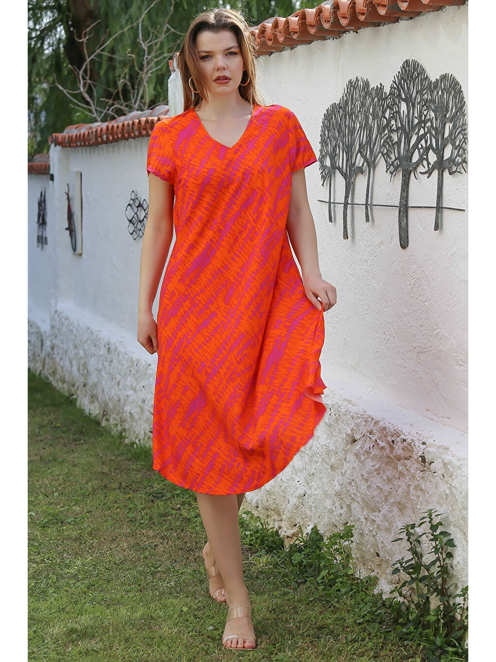 Turuncu V Yaka Düşük Kol Allover Baskılı Casual Viskon Dokuma Elbise 115 66-1