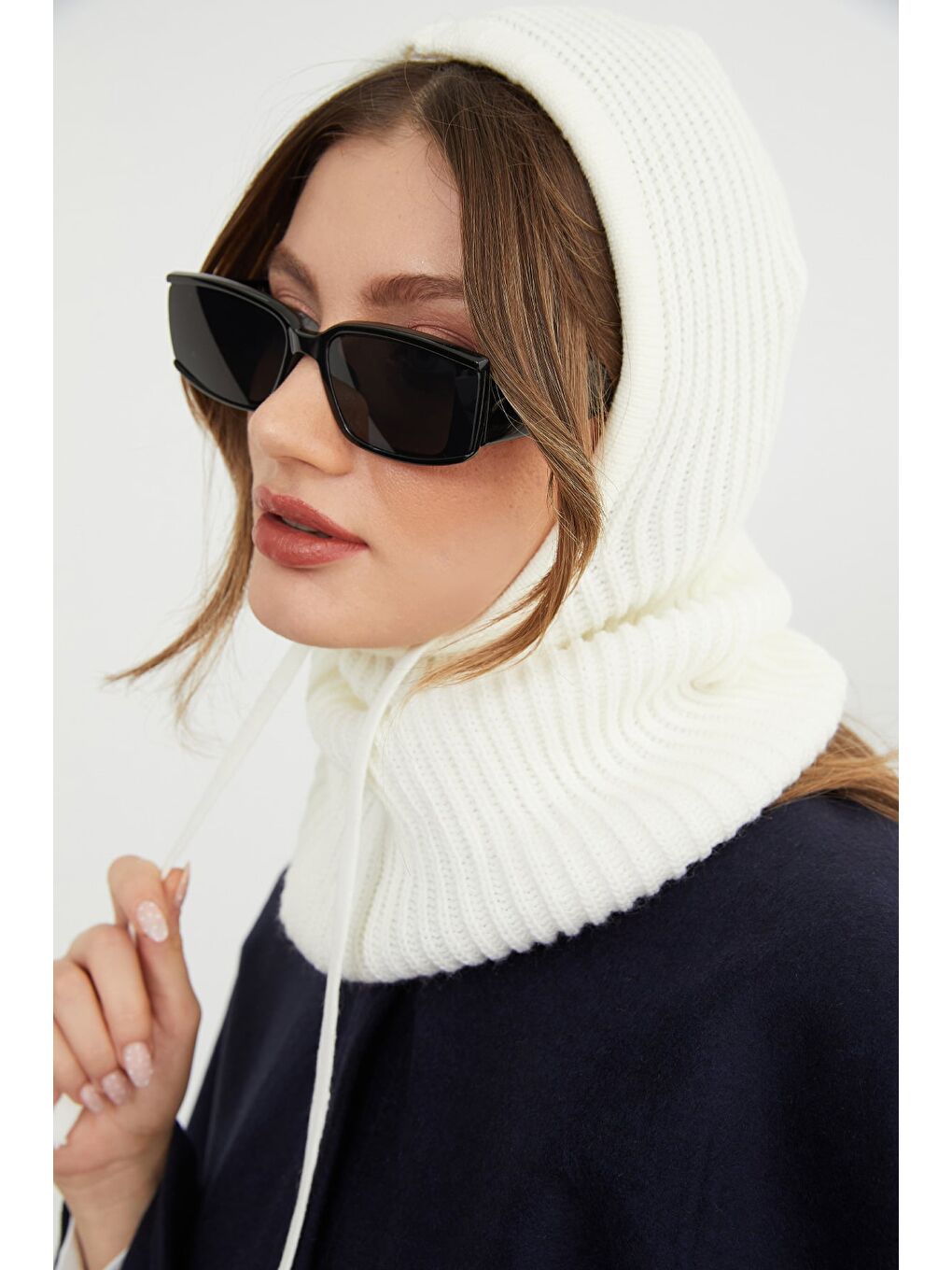 Ekru Basic Bağcıklı Triko Balaklava Bere-4