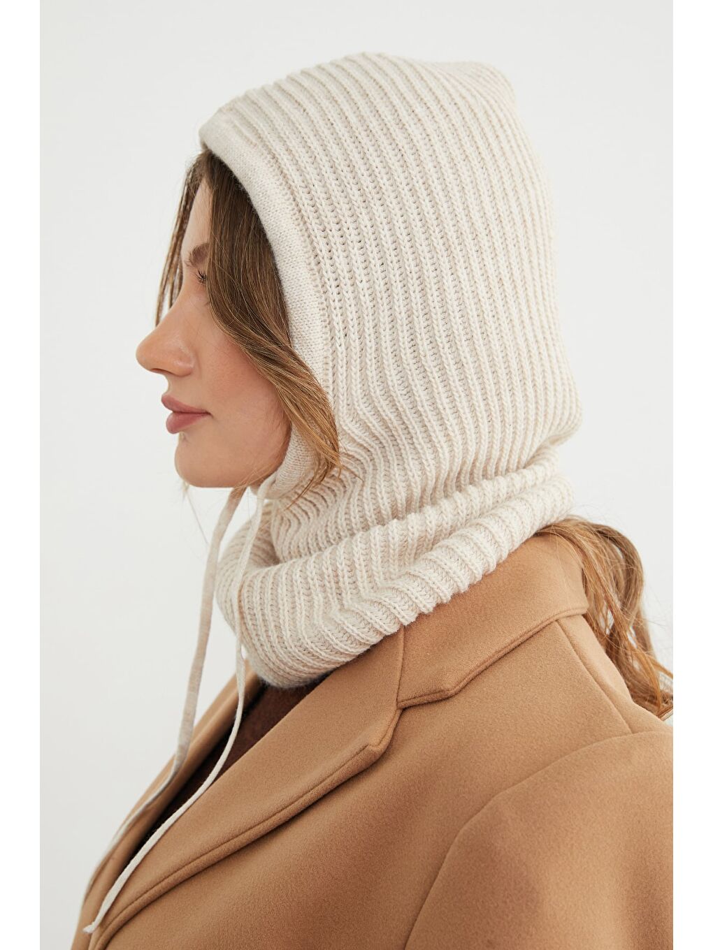 Bej Basic Bağcıklı Triko Balaklava Bere-2