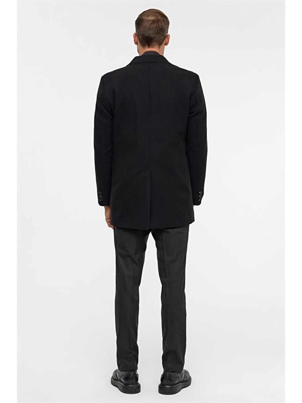 Siyah Slim Düz Sivri Yaka Kaban-10