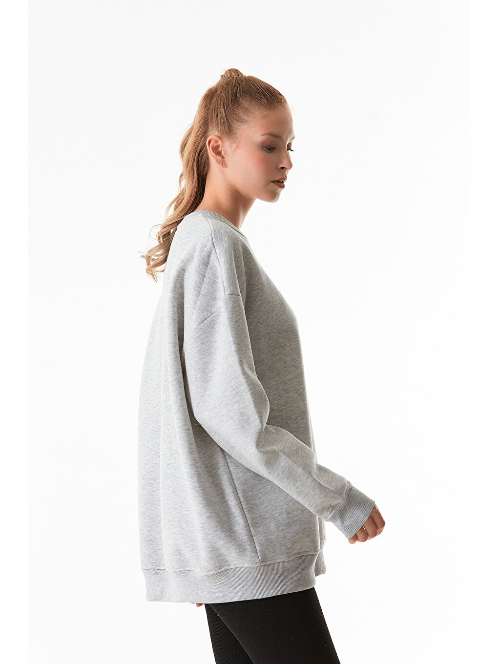 Fullamoda Açık Gri Yazı Nakışlı Bisiklet Yaka Oversize Sweatshirt - 3