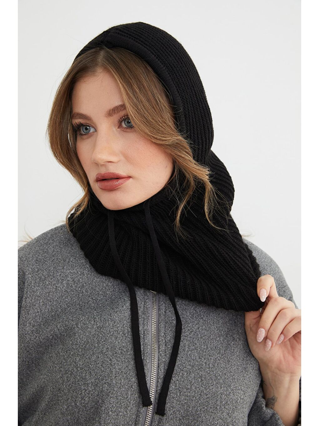 Siyah Basic Bağcıklı Triko Balaklava Bere-2