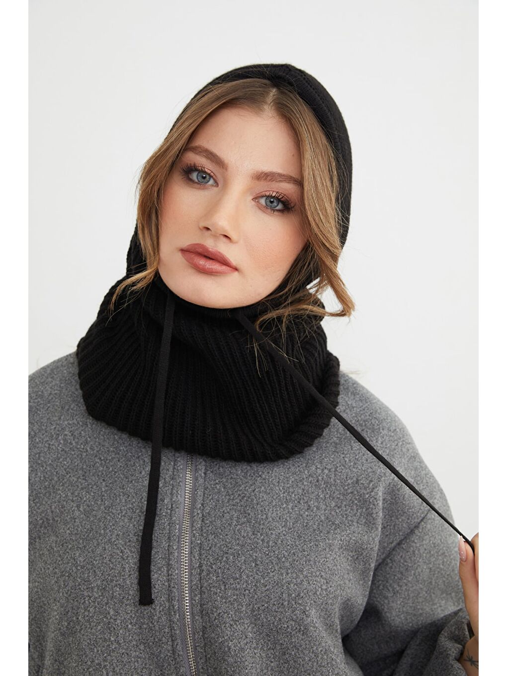 Siyah Basic Bağcıklı Triko Balaklava Bere-3