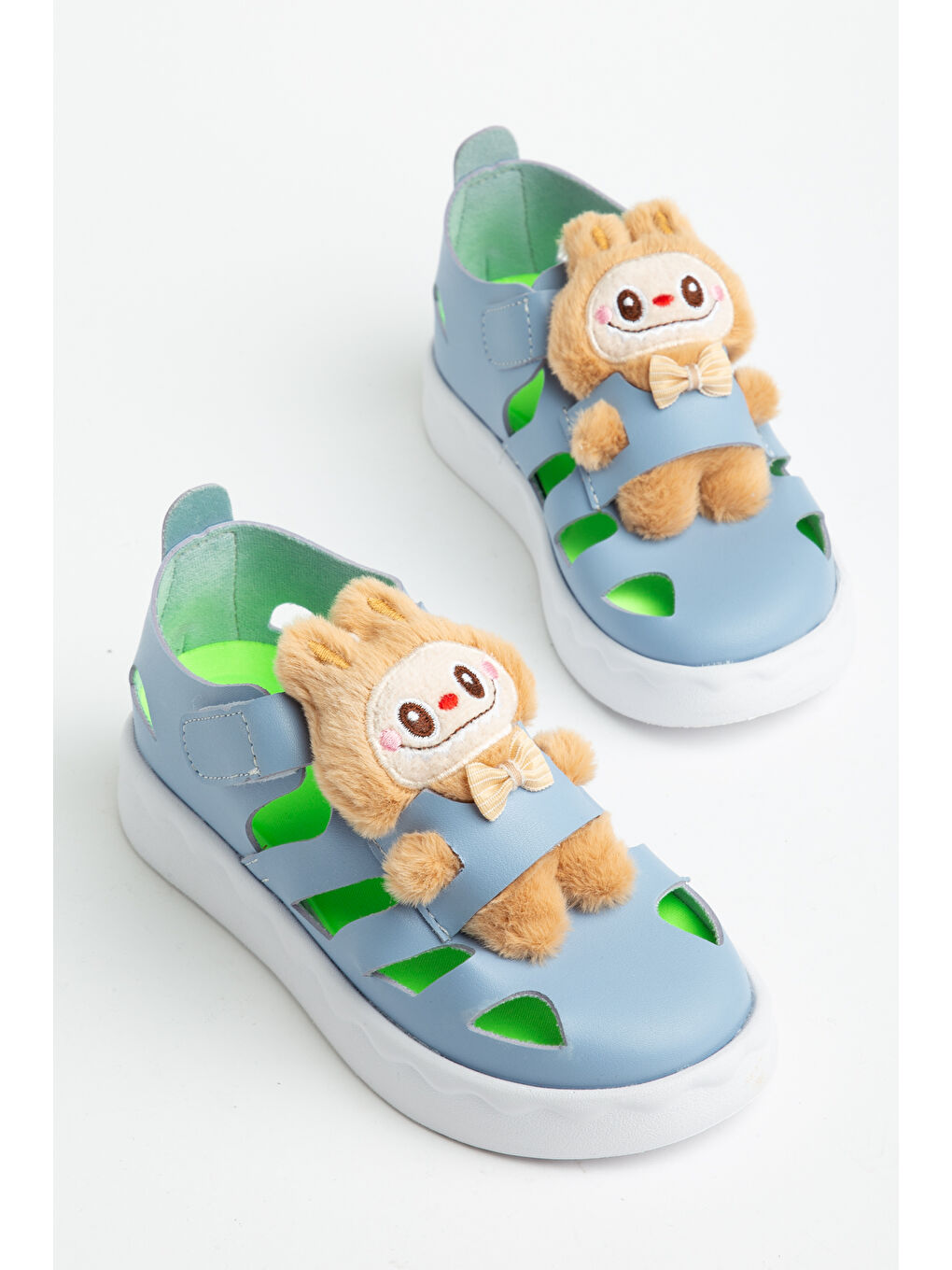Çocuk Unisex Açık Mavi Hafif Taban Ayıcık Detaylı Cırtlı Sandalet