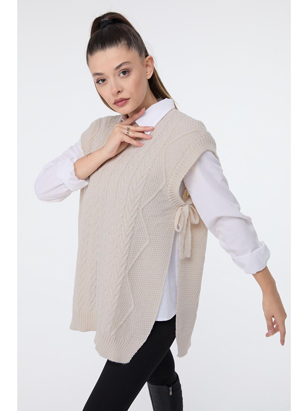 Bisiklet Yaka Kadın Bej Triko Süveter - 24144-1