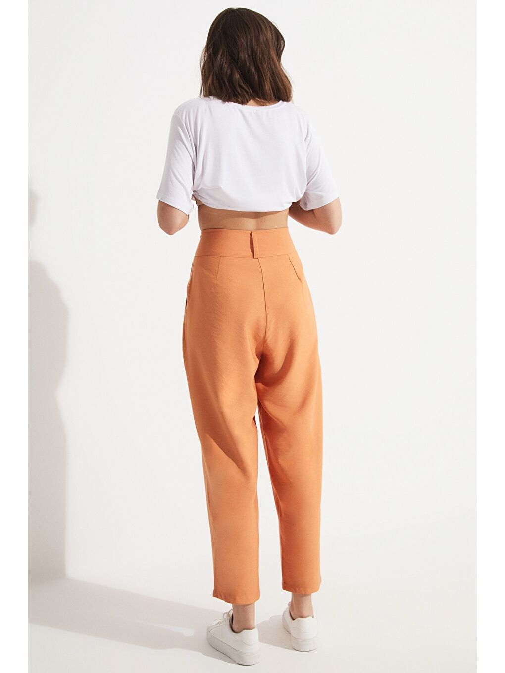 Turuncu Pili Detaylı Dökümlü Pantolon-2