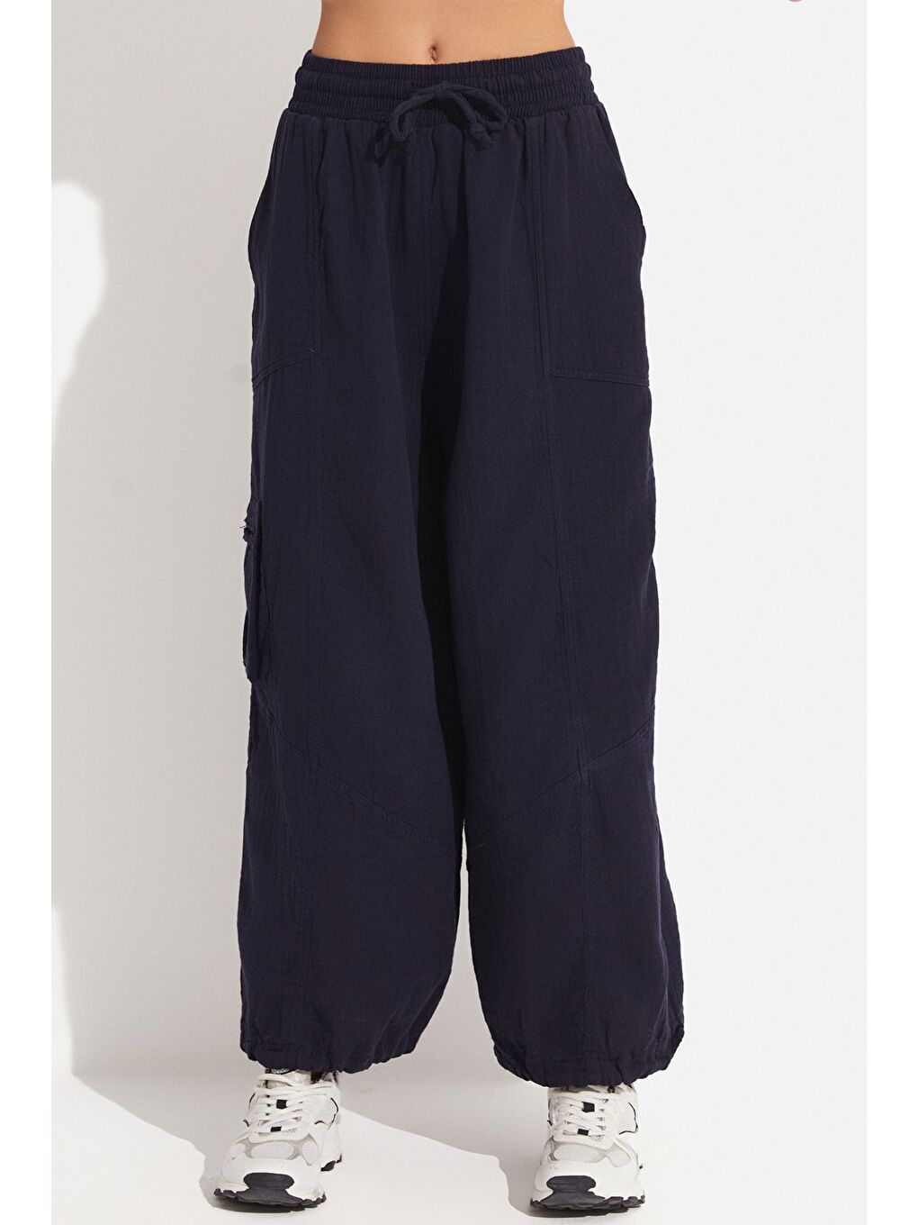 Lacivert Cep Detaylı Pamuk Pantolon-4