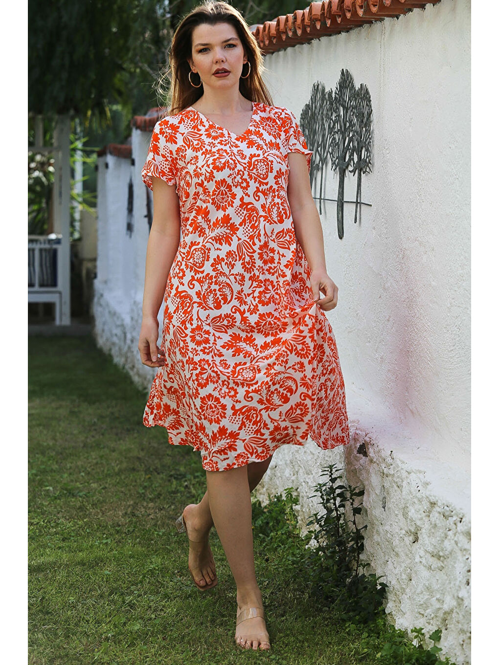 Turuncu-Beyaz V Yaka Düşük Kol Allover Baskılı Casual Viskon Dokuma Elbise 115 66-2