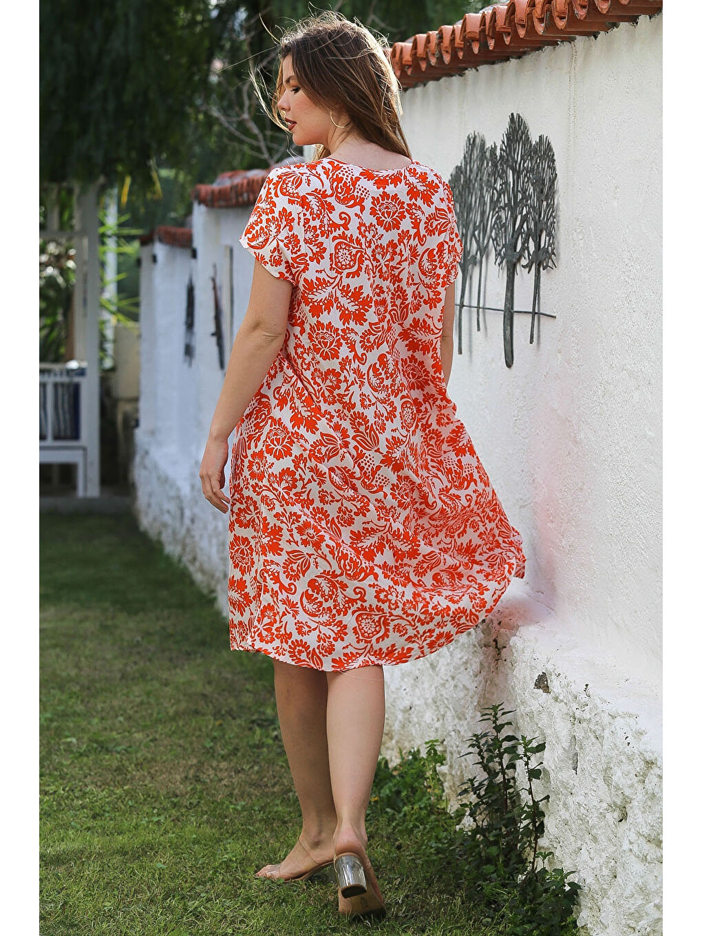 Turuncu-Beyaz V Yaka Düşük Kol Allover Baskılı Casual Viskon Dokuma Elbise 115 66-5