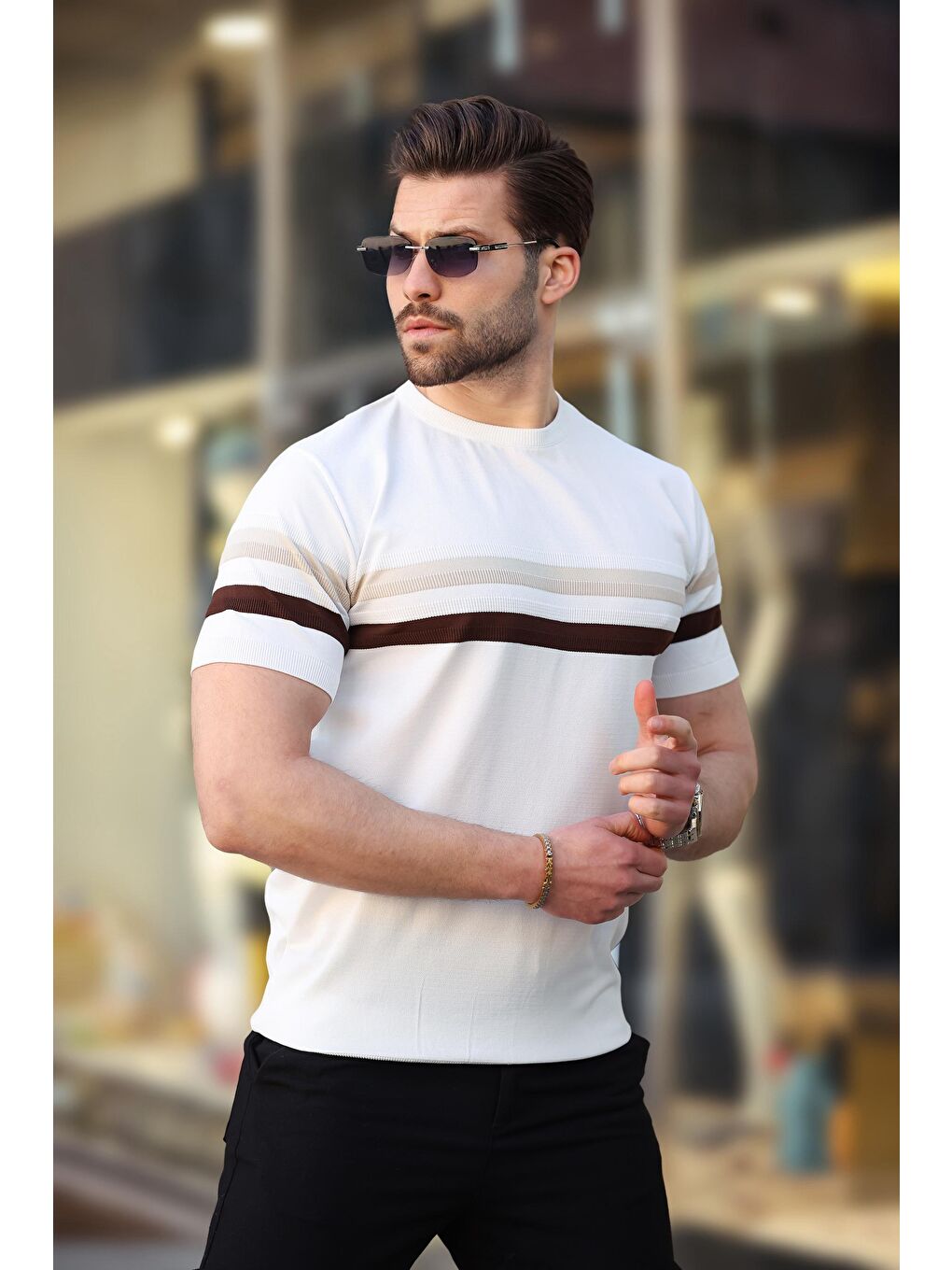 Beyaz Bisiklet Yaka Çizgili Erkek Tişört E7412