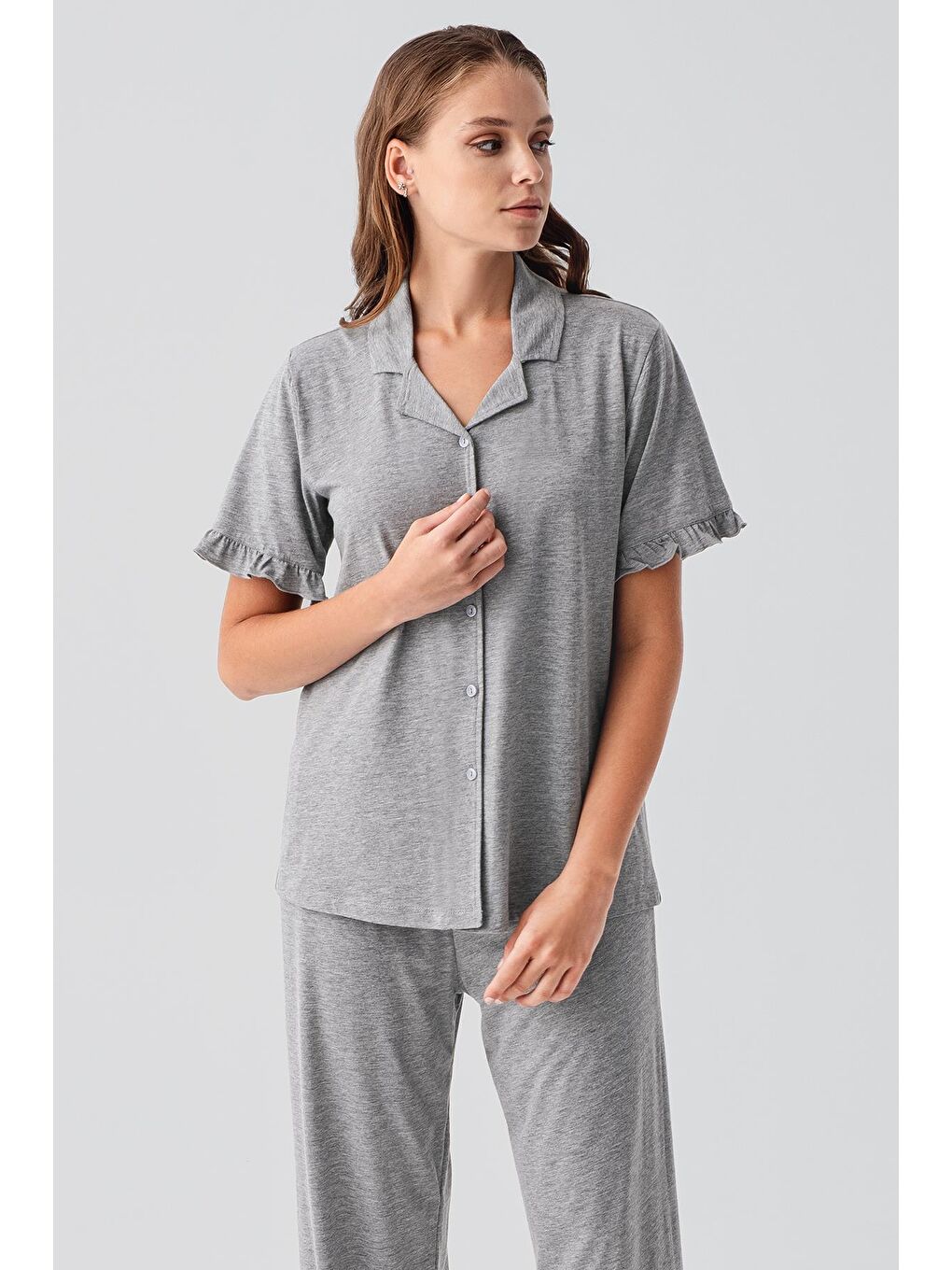 Gri Kısa Kollu Düğmeli Fırfırlı Pamuklu Pijama Takım 19219-3