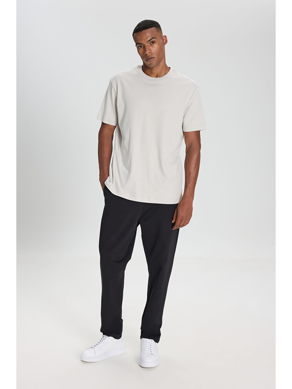 Bej Erkek Taş %100 Pamuk Modern Fit Normal Kesim Bisiklet Yaka Tişört-1