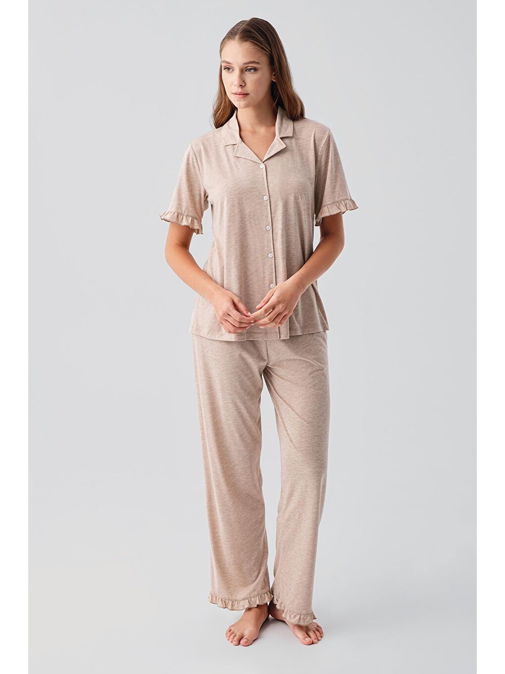 Kahverengi Kısa Kollu Düğmeli Fırfırlı Pamuklu Pijama Takım 19219-1