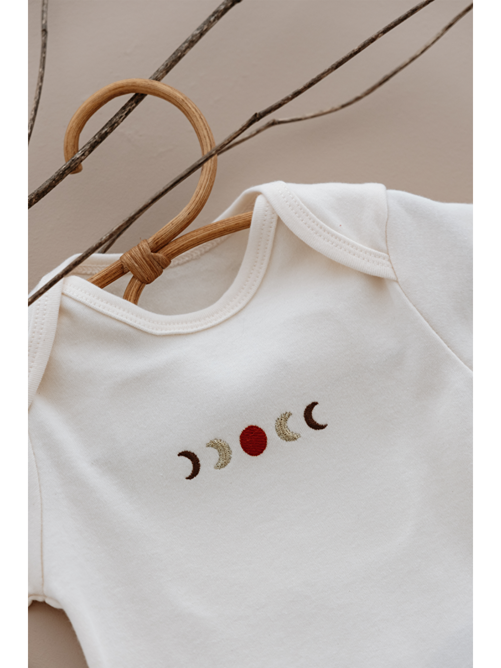 Ekru Ay Nakışlı Kısa Kollu Çıtçıtlı Bebek Body-2