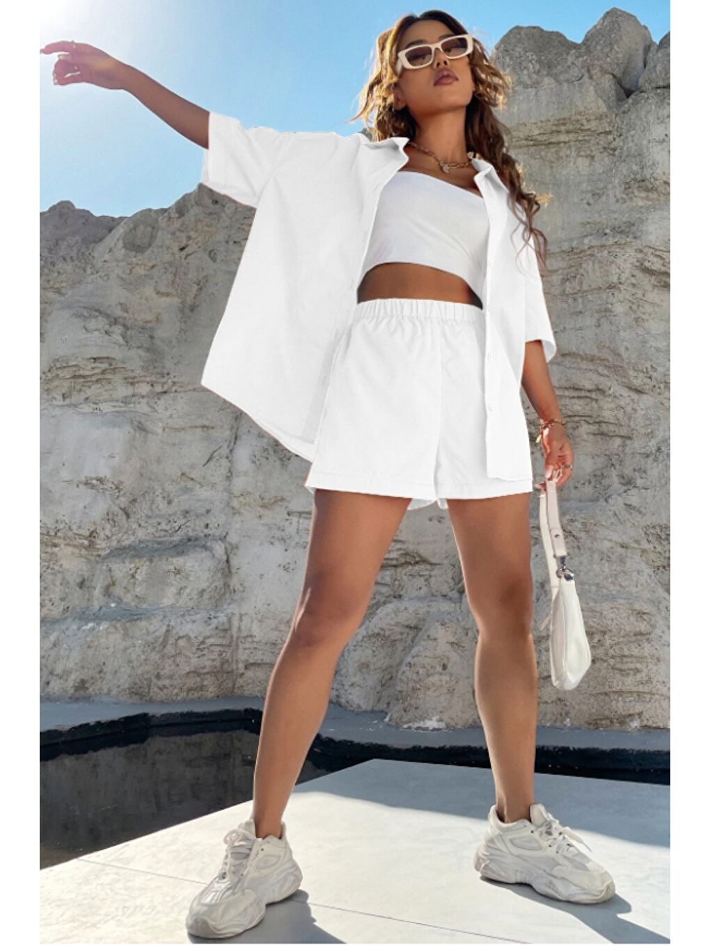 Beyaz Kadın Oversize Gömlek Şort Takım Yazlık 2’li Kombin Rahat Kesim
