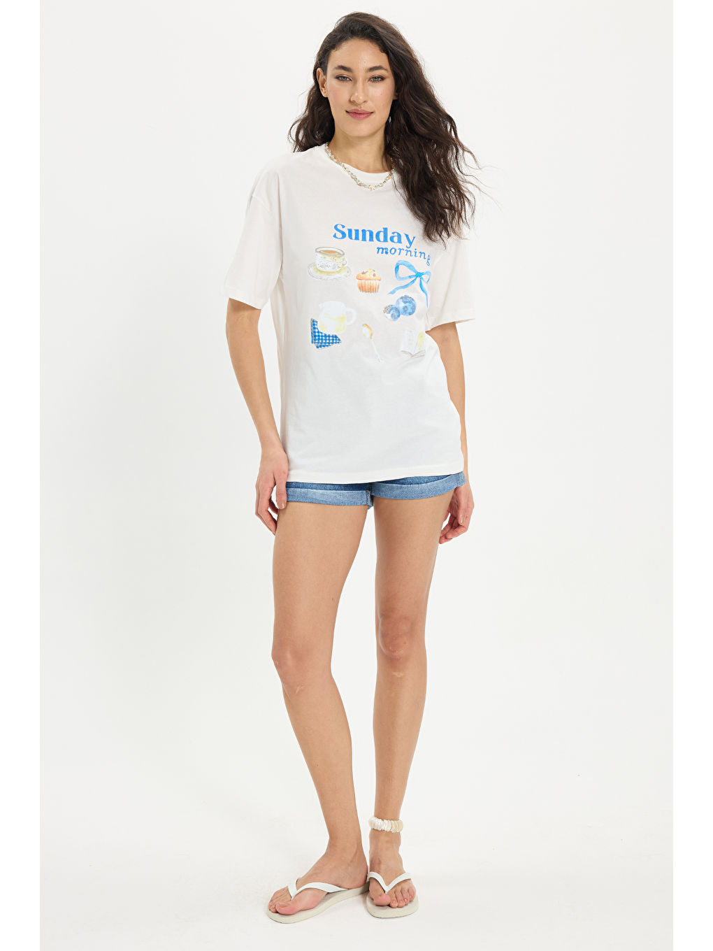 Kadın Relax Fit Rahat Kesim %100 Pamuk Bisiklet Yaka Kısa Kollu Baskılı Beyaz Tişört-1