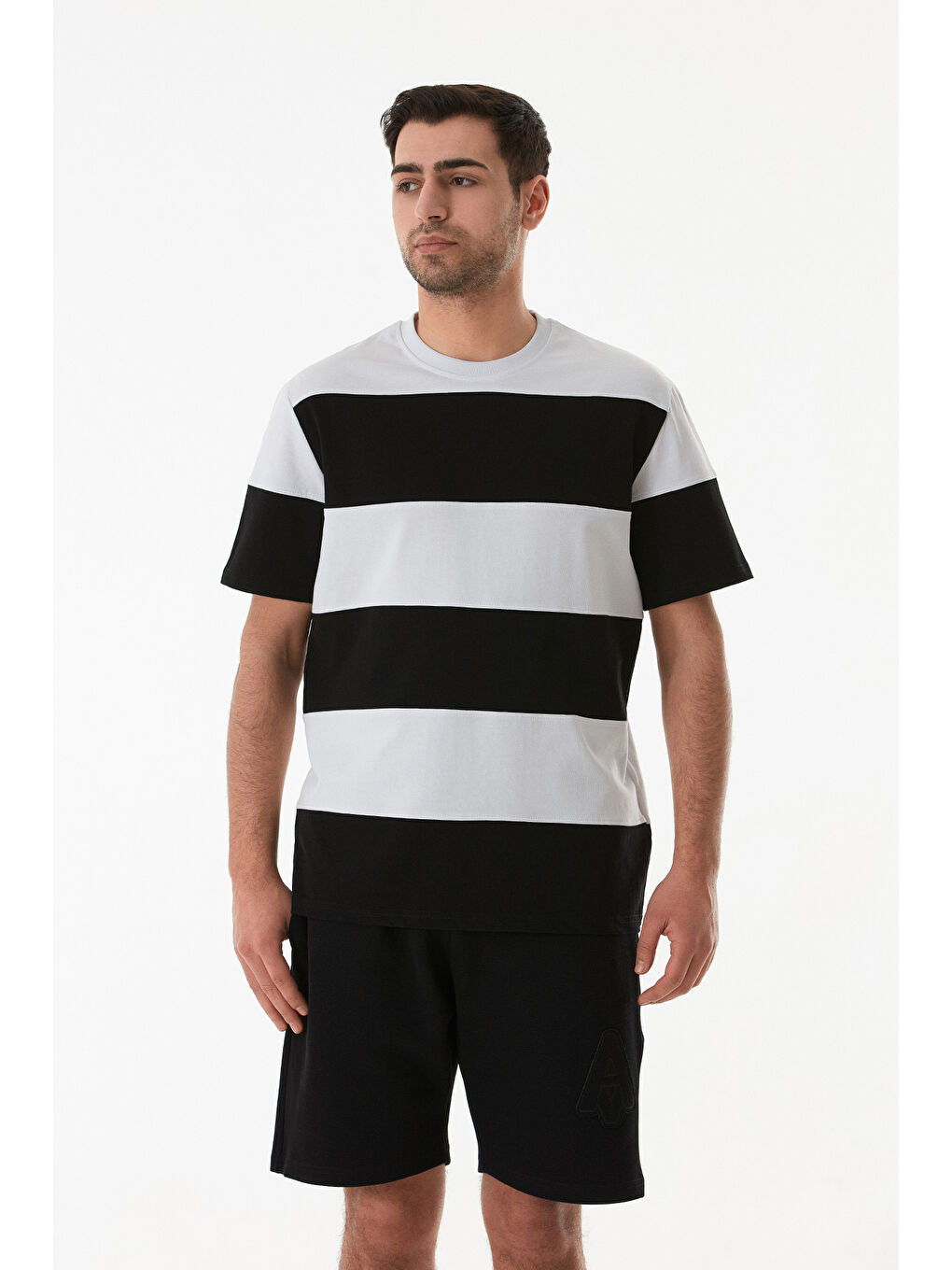 Siyah Şeritli Bisiklet Yaka Oversize Tişört