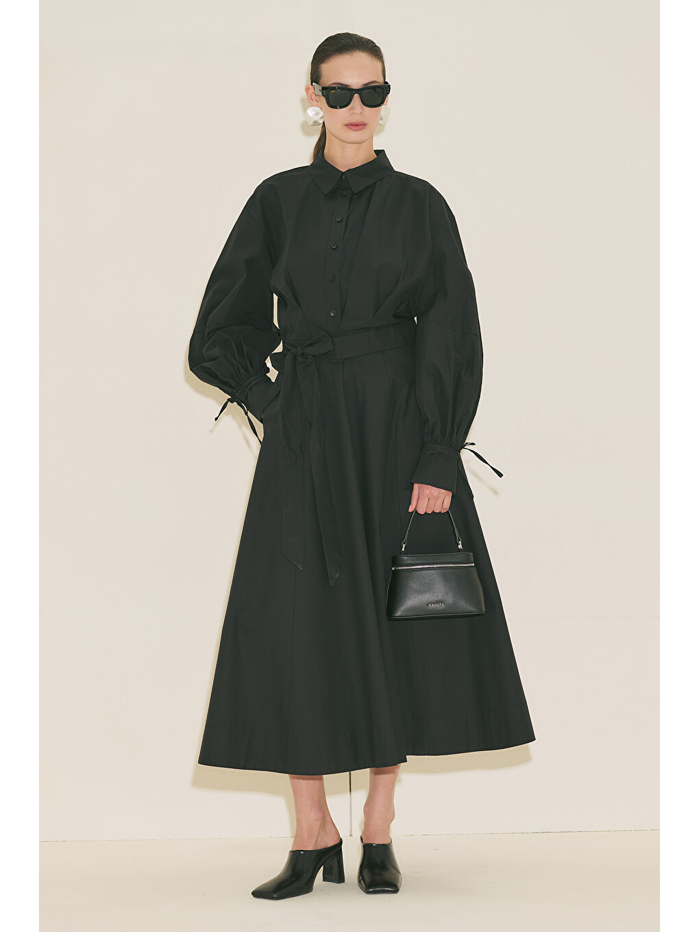 Kup Detaylı Kloş Etek Siyah-5